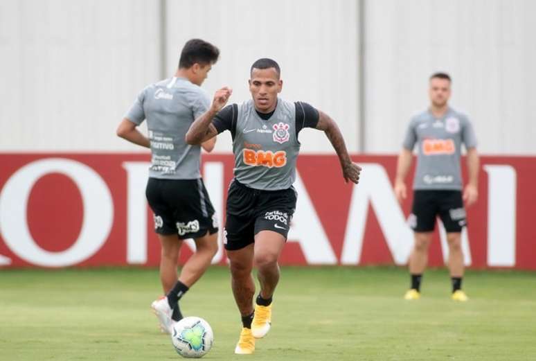 Otero testou positivo para Covid-19 e deve desfalcar o Timão por quatro jogos (Foto: Rodrigo Coca/Ag. Corinthians)