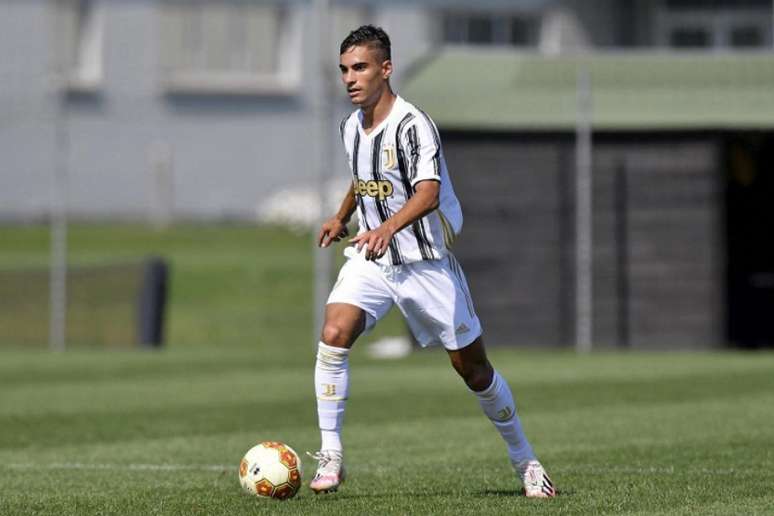 Lucas Rosa voltou a ser titular da equipe sub-23 da Juventus (Foto: Divulgação/Juventus)