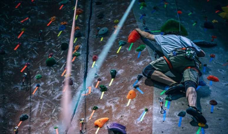 Boulder, a técnica de escalada para quem tem nervos de aço