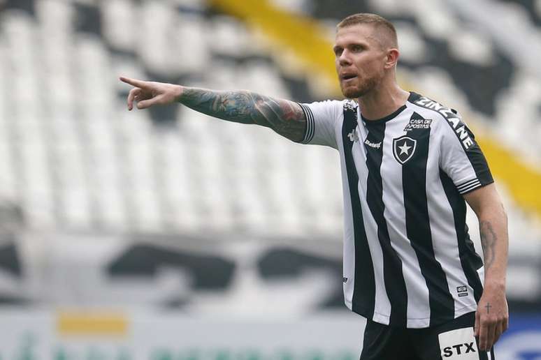 Forster sentiu dores e não pôde atuar contra o Vasco (Foto: Vítor Silva/Botafogo)