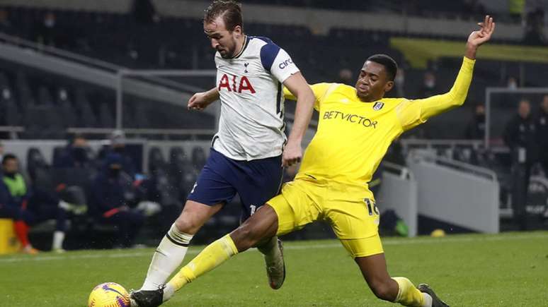 Tottenham e Fulham empataram em Londres pela Premier League (Foto: MATTHEW CHILDS / POOL / AFP)