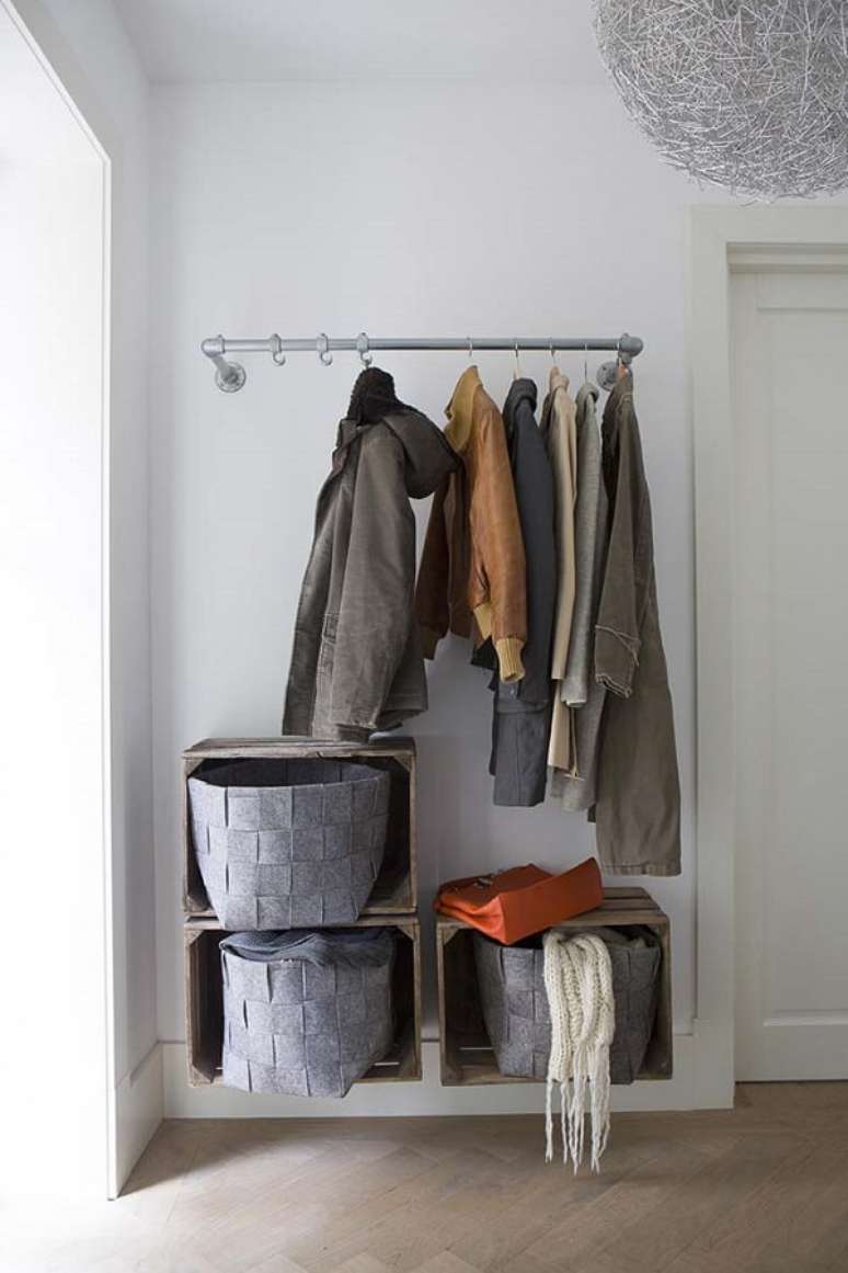 22. Os nichos são ótimos para fazer um closet prático e organizado – via: Pinterest