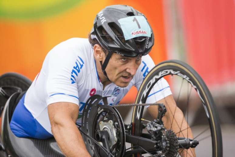 Zanardi segue em recuperação após o grave acidente sofrido em uma competição em junho de 2020 