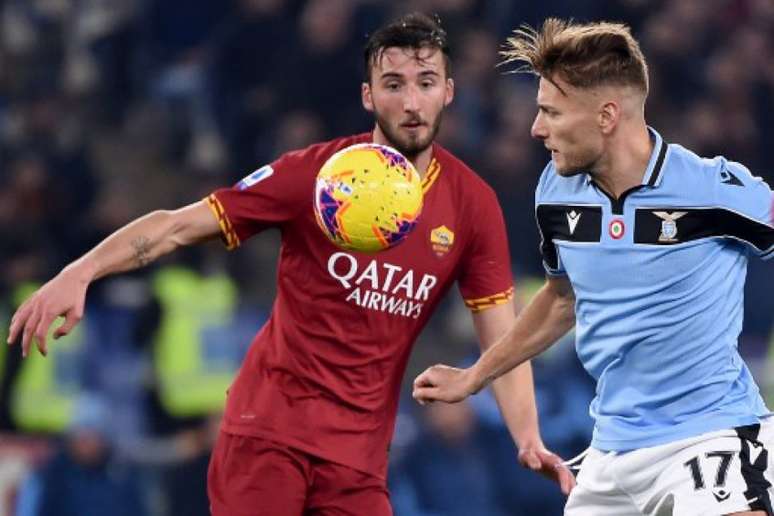 Lazio e Roma duelam nesta sexta-feira (Foto: FILIPPO MONTEFORTE / AFP)