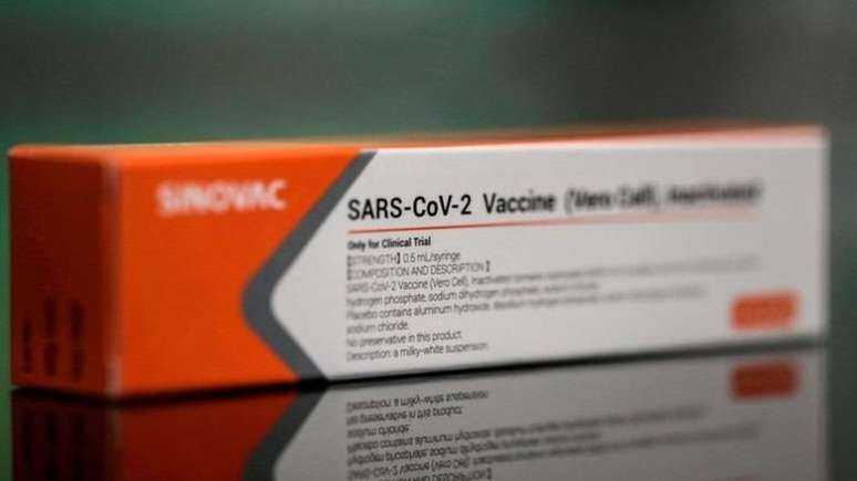 A vacina da farmac&ecirc;utica chinesa Sinovac est&aacute; sendo desenvolvida no Brasil em parceria com o Instituto Butantan