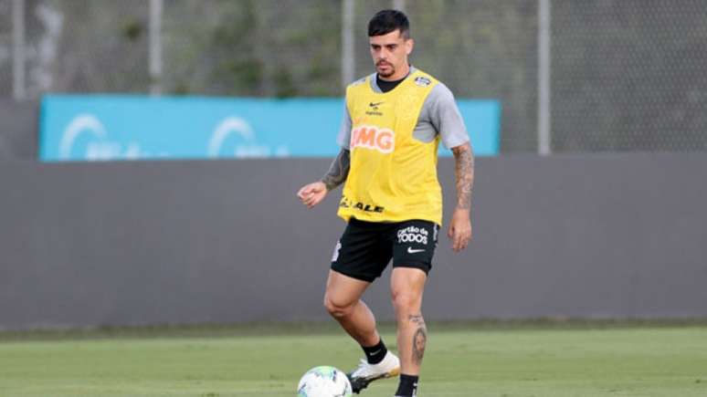 Fagner vem se recuperando com a camisa do Corinthians (Foto: Rodrigo Coca/Divulgação Corinthians)