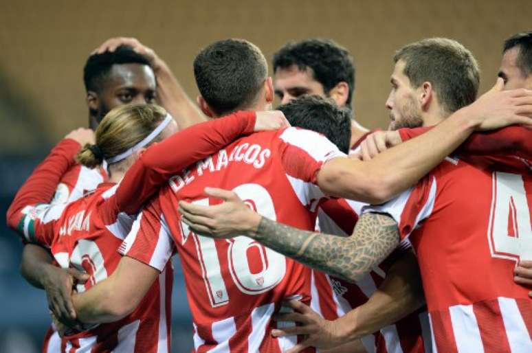 Athletic Bilbao virou a partida na prorrogação (Foto: AFP)