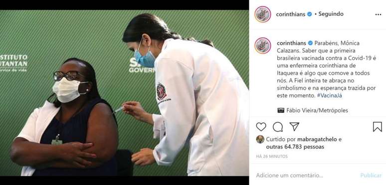 A enfermeira do Hospital Emílio Ribas, Mônica Calazans, foi vacinada em São Paulo (Foto: Reprodução Instagram)