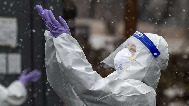Coreia do Sul implementou testagem em massa e rastreamento de casos suspeitos no início da pandemia