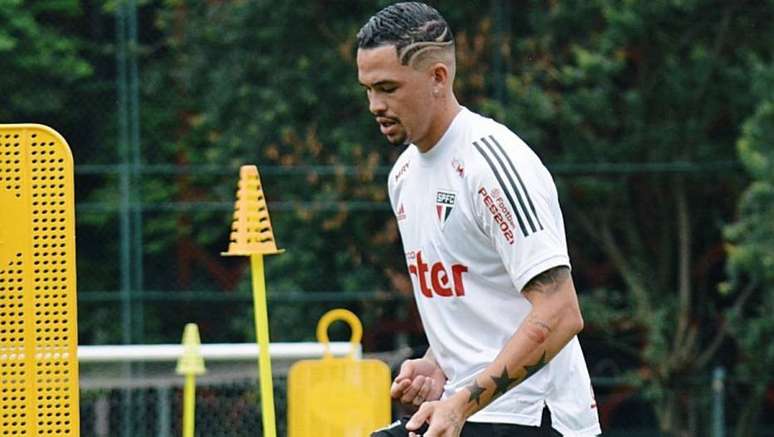 Luciano treina e reforça o São Paulo contra o Inter