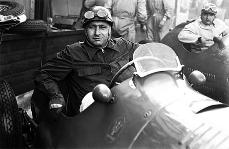 O piloto argentino Juan Manuel Fangio conquistou o primeiro de seus cinco títulos da F1 na Alfa Romeo, em 1951