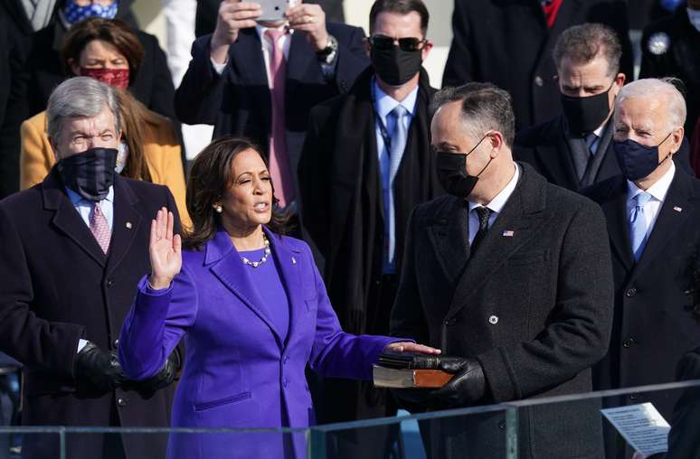 Kamala Harris toma posse como vice-presidente dos Estados Unidos
20/01/2021 REUTERS/Kevin Lamarque