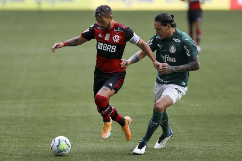 Equipes empataram em 1 a 1 no primeiro turno (Foto: Marco Galvão/Fotoarena/Lancepress!)