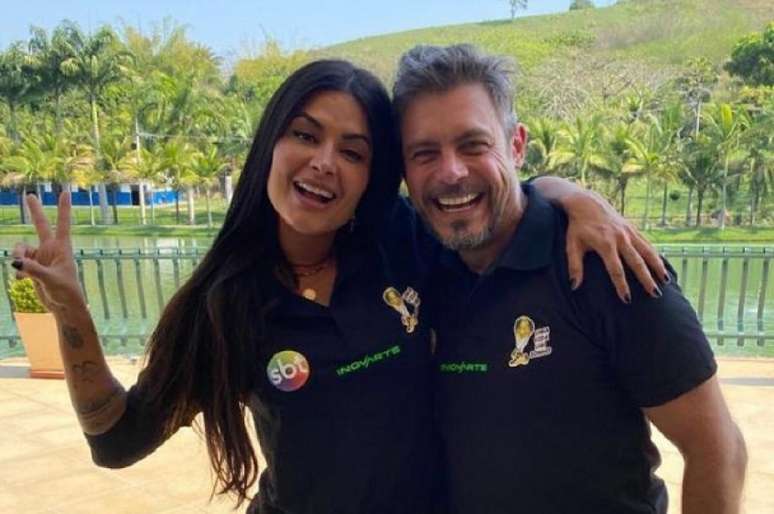 Aline Riscado e Luigi Baricelli comandam atração (Foto: Divulgação/SBT)