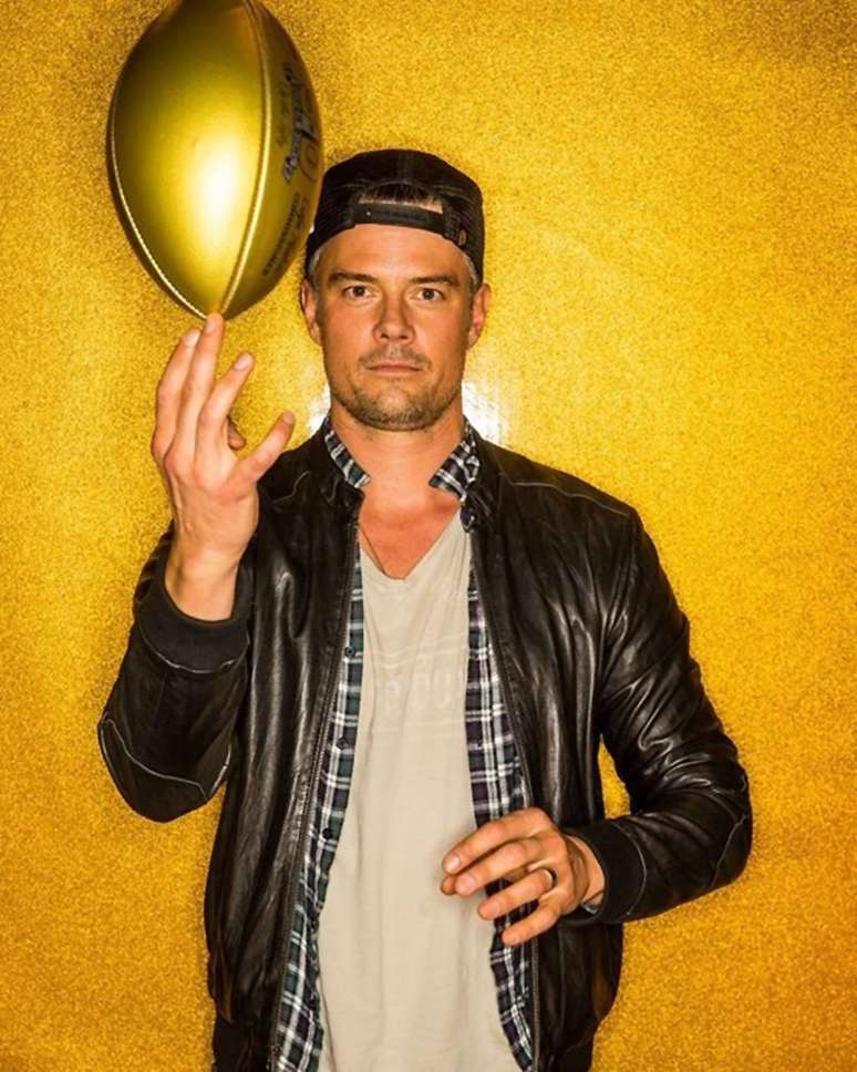 Josh Duhamel deve substituir Hammer em comédia com J. Lo