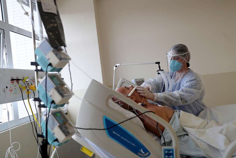 Paciente com Covid-19 em hospital em São Paulo (SP) 
03/06/2020
REUTERS/Amanda Perobelli