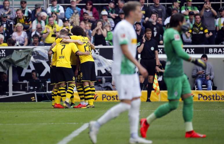 Confronto de 'Borussias' marca a sexta-feira do Alemão (Foto: AFP)