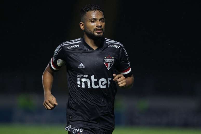 Reinaldo comentou sobre goleada sofrida para o Internacional (Foto: Rubens Chiri)