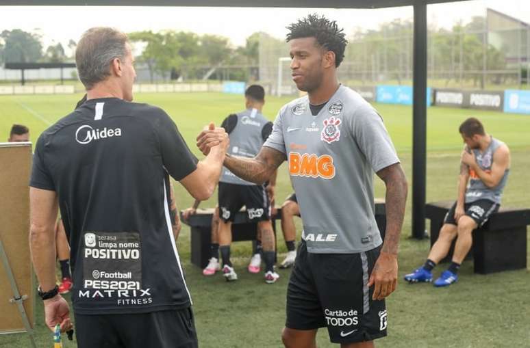 Mancini e Gil estiveram juntos em todos os jogos desde a chegada do técnico (Foto: Rodrigo Coca/Ag. Corinthians)