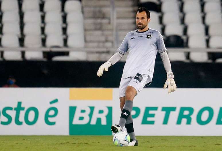 Cavalieri passou por intercorrência clínica e não jogou contra Santos e Atlético-GO (Foto: Vítor Silva/Botafogo)