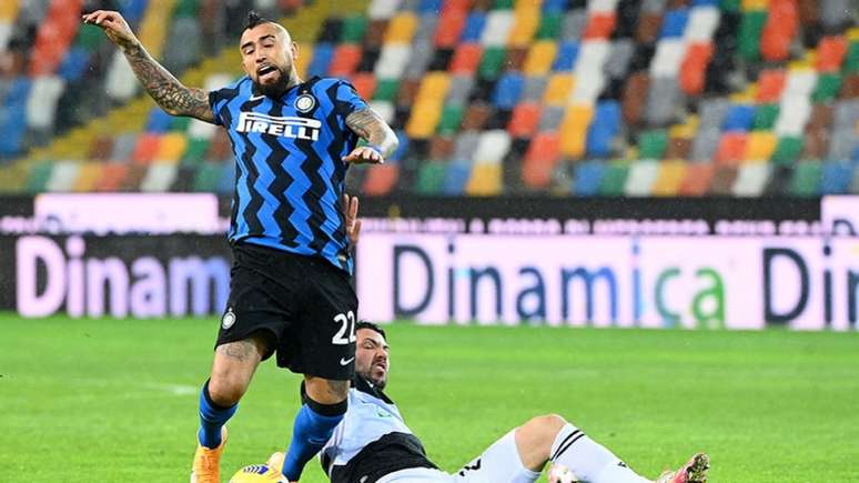 Udinese e Inter de Milão ficaram no empate sem gols em partida válida pela última rodada do turno (Foto: VINCENZO PINTO / AFP)