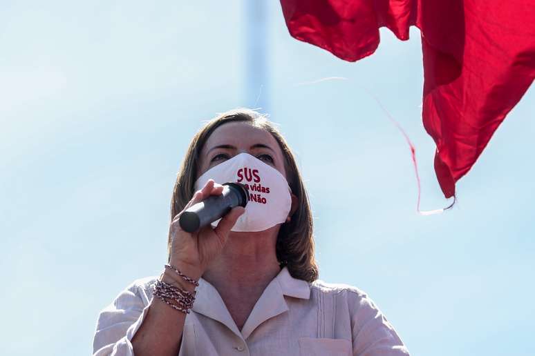 Gleisi Hoffmann, presidente nacional do PT, em protesto em Brasília