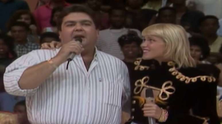 Fausto Silva, o Faustão, e Xuxa durante a estreia do 'Domingão do Faustão' em 1989.