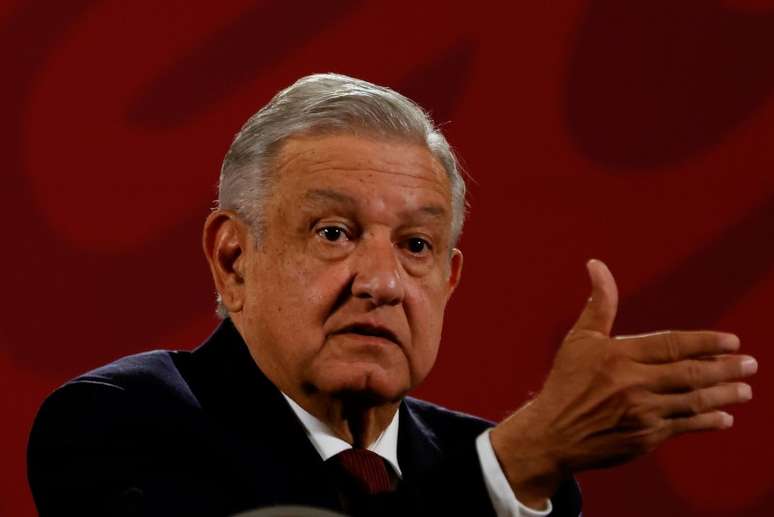 Presidente do México, Andrés Manuel López Obrador, durante entrevista coletiva na Cidade do México
13/11/2020
REUTERS/Carlos Jasso