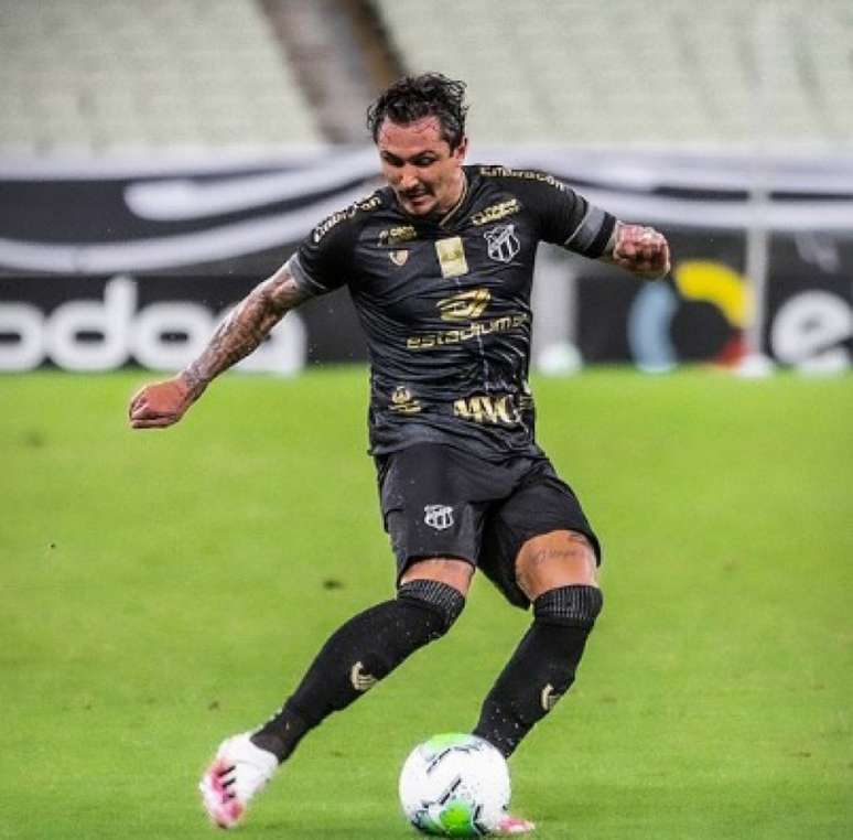 Vina tem 22 gols na temporada (Felipe Santos/Ceará)