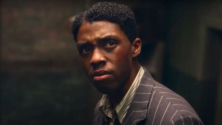 Mundialmente famoso por estrelar Pantera Negra’ (2018), Chadwick Boseman prova sua força dramática em ‘A Voz Suprema do Blues'