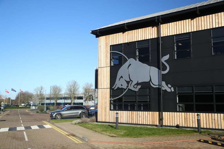 A fábrica da Red Bull em Milton Keynes 