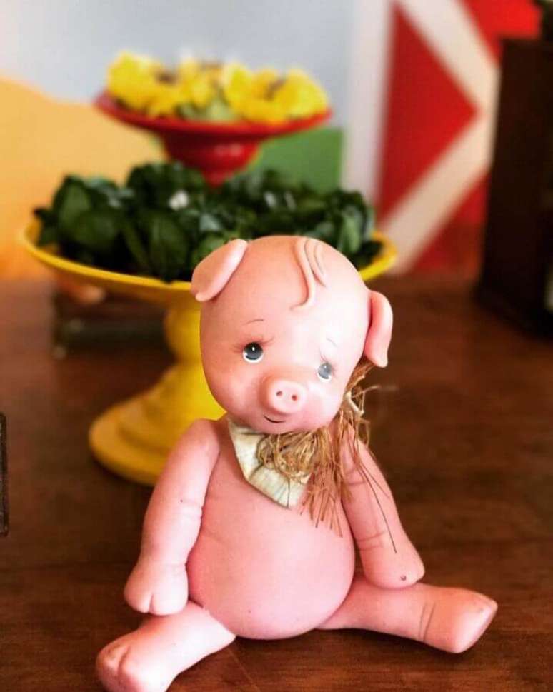 90. Porquinho de brinquedo para decoração festa fazendinha -Foto: Le Décor