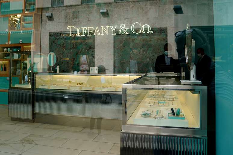 Loja da Tiffany & Co em Nova York, EUA 
10/09/2020
REUTERS/Carlo Allegri