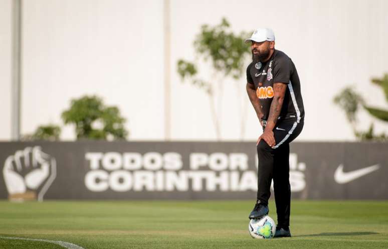 Dyego Coelho deixou o clube em comum acordo com a diretoria (Foto: Rodrigo Coca/Ag. Corinthians)