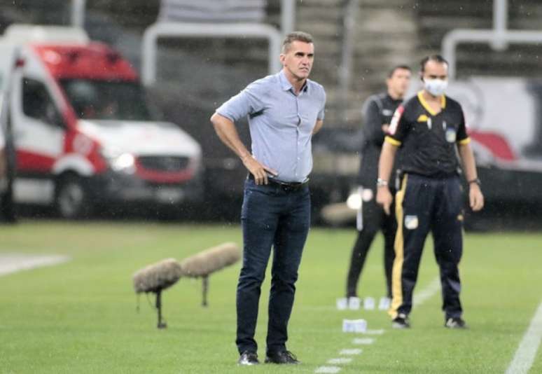 Vagner Mancini mantém o foco no Libertadores e quer recuperação rápida (Foto: Rodrigo Coca/Ag. Corinthians)