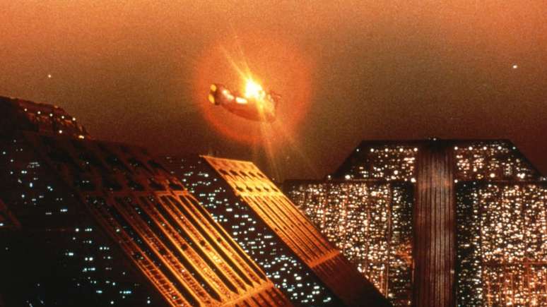 Carros voadores como os mostrados no filme 'Blade Runner', de 1982, não estão tão distantes quanto você pode imaginar