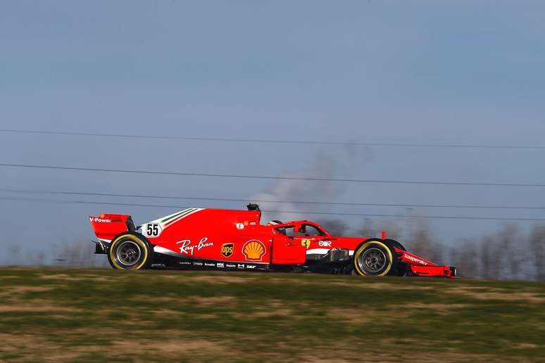 Enfim, chegou o dia. Carlos Sainz acelera pela Ferrari em Fiorano (Foto: Ferrari)