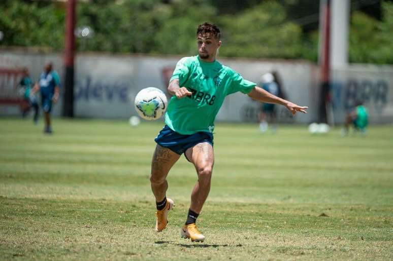 O atacante Michael durante atividade no Ninho do Urubu, o CT do Flamengo (Foto: Alexandre Vidal/Flamengo)