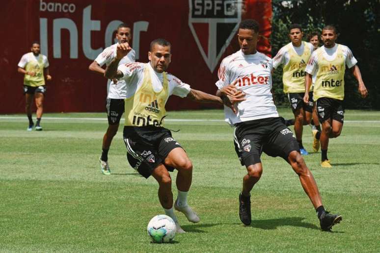 São Paulo treinou na manhã desta quarta-feira no CT da Barra Funda (Foto: Divulgação/Twitter)
