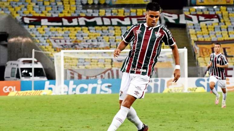 Nascimento em partida pelo time principal do Fluminense (Foto: Mailson Santana / FFC)