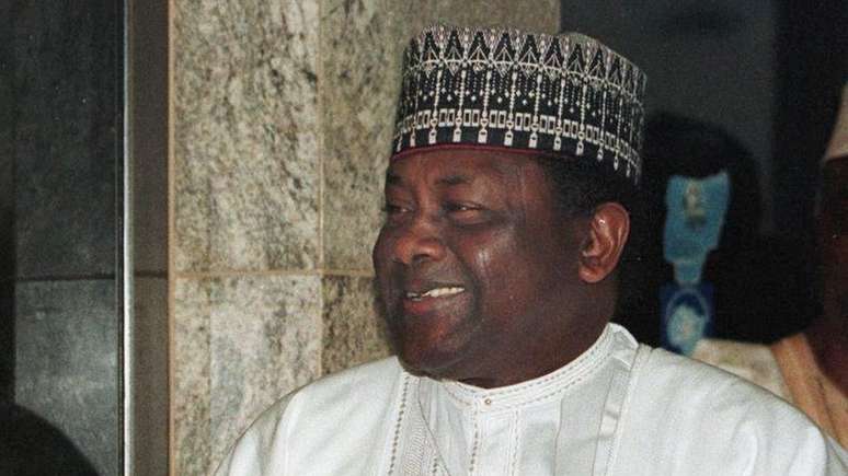 Abacha morreu subitamente aos 54 anos