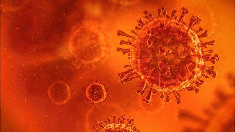 Para especialistas, a pandemia de coronavírus poderia se enquadrar em uma emergência sanitária, justificativa para que países licenciem as vacinas compulsoriamente