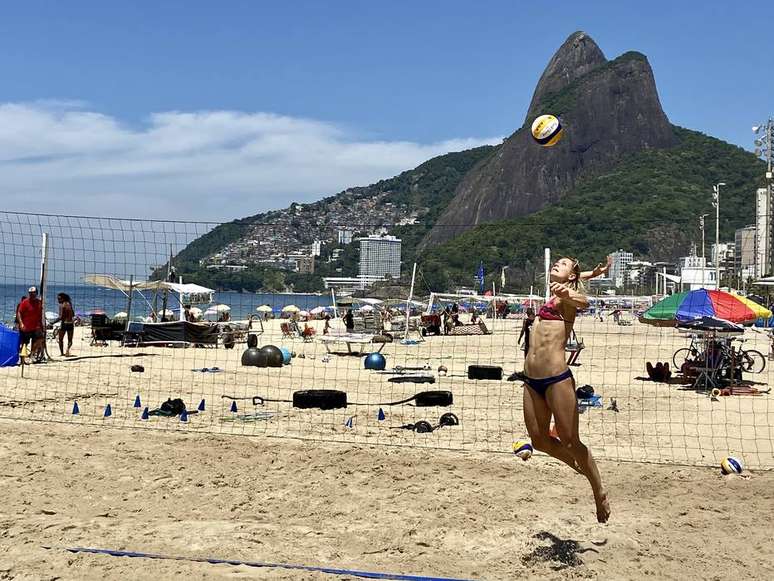 Laura Ludwig, campe&atilde; ol&iacute;mpica no v&ocirc;lei de praia