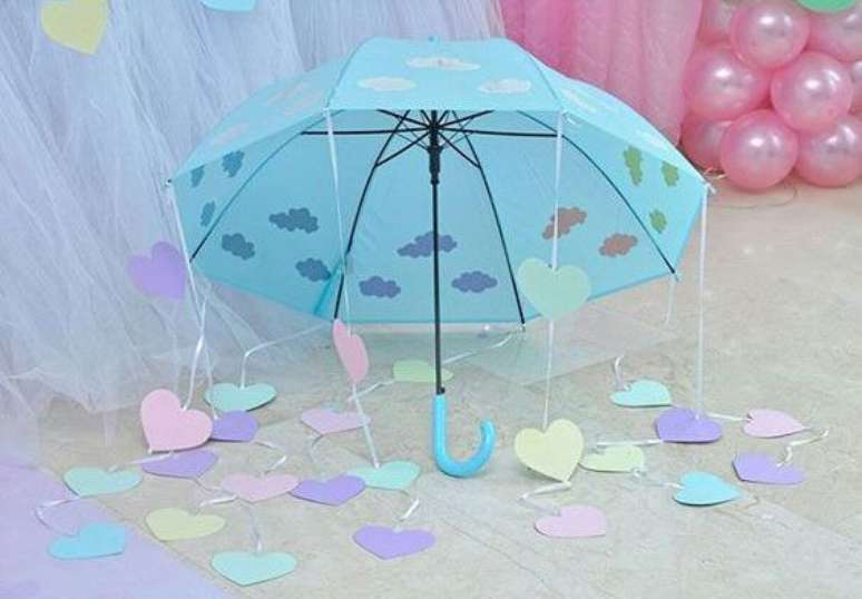 18. O guarda-chuva é algo muito importante para o tema da chuva de benção. Foto: Tudo Especial