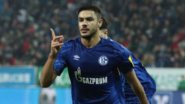 Kabak era uma promessa do Schalke 04 (Foto: AFP)