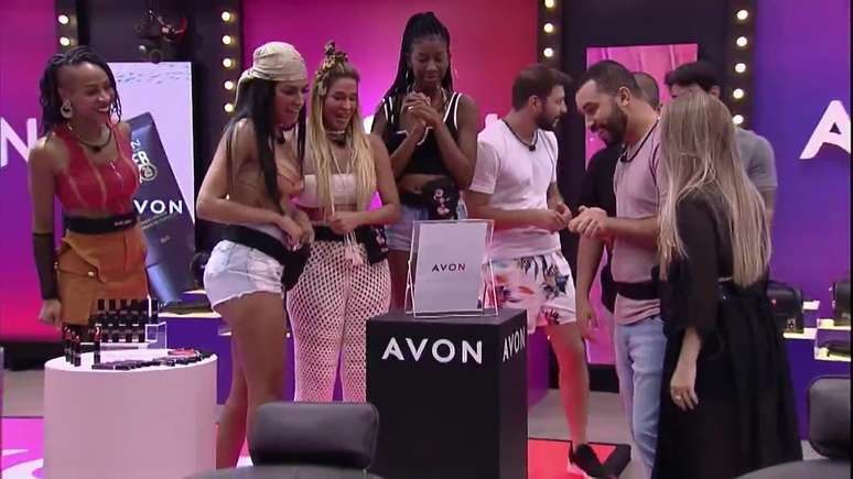 Ativação da Avon na casa do BBB