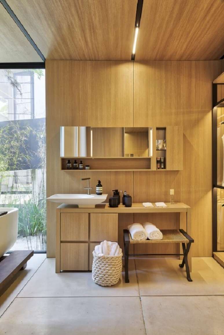 33. Cuba de apoio para banheiro com design diferenciado. Fonte: Deca CasaCor S&atilde;o Paulo 2018