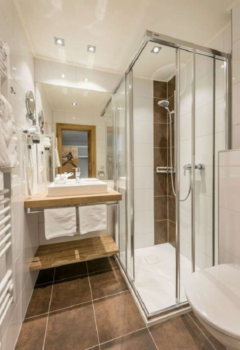 22. Fique atento as medidas da cuba de apoio para banheiro pequeno. Fonte: Revista Viva Decora