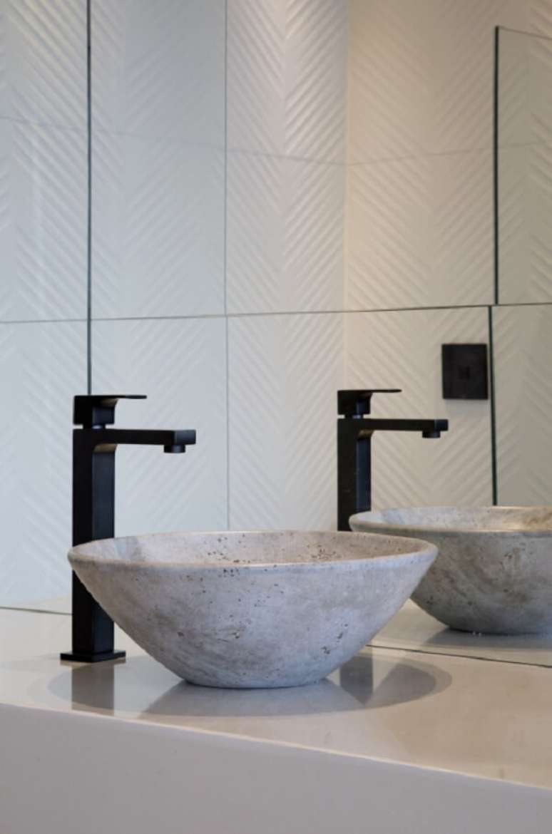 21. Modelo de cuba de apoio para banheiro pequeno em formato oval. Fonte: Deca