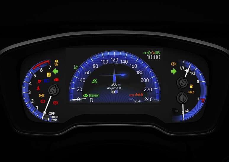 Outra novidade foi a ado&ccedil;&atilde;o da tela TFT de 7&rsquo;&rsquo; no painel de instrumentos da vers&atilde;o Altis Premium. 